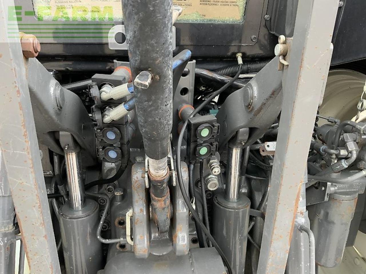 Traktor tipa Valtra n103 hi tech (st23719), Gebrauchtmaschine u SHAFTESBURY (Slika 19)