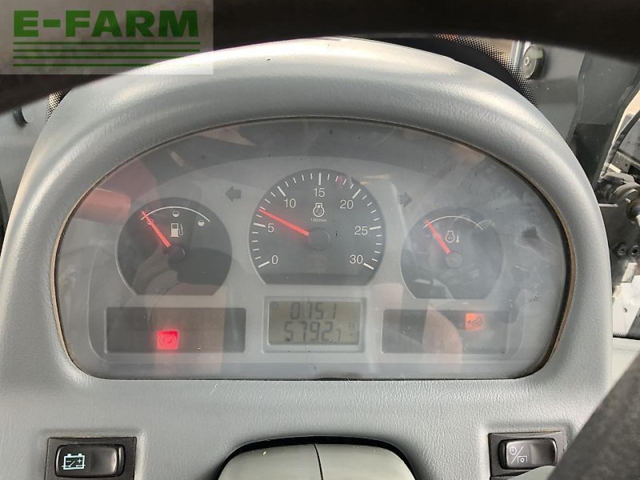 Traktor tipa Valtra n103 hi tech (st23719), Gebrauchtmaschine u SHAFTESBURY (Slika 27)