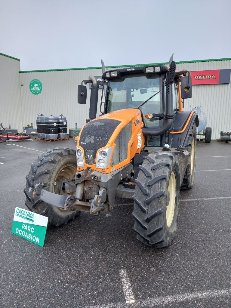 Traktor типа Valtra N103, Gebrauchtmaschine в Calmont (Фотография 1)