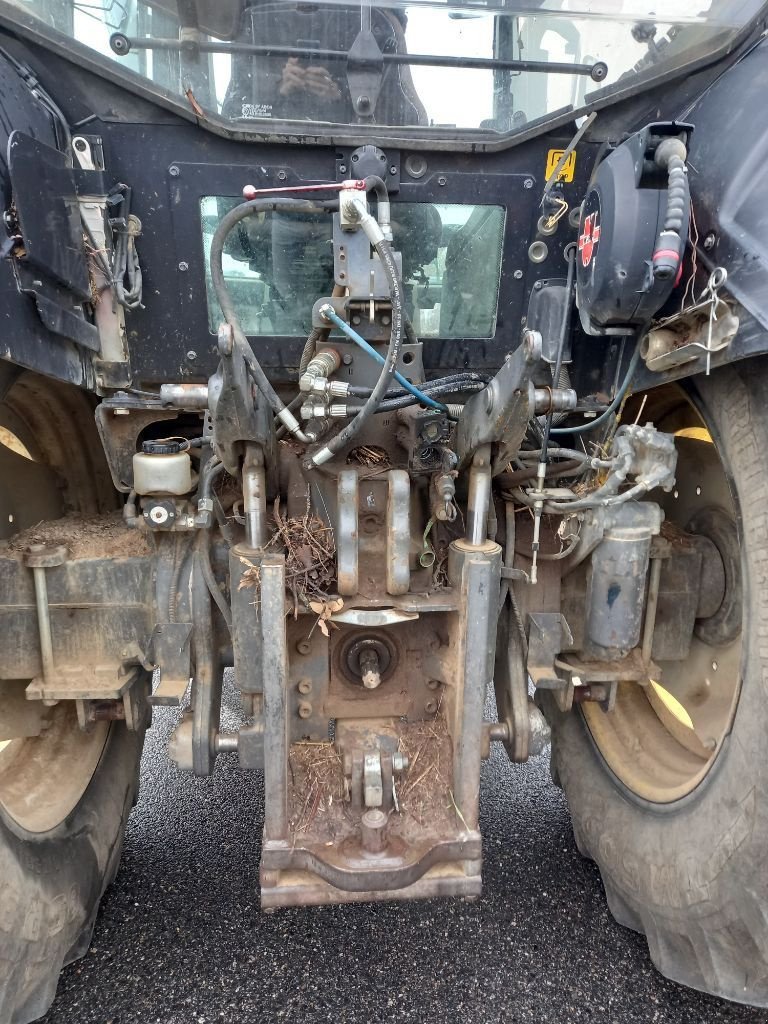 Traktor типа Valtra N103, Gebrauchtmaschine в Calmont (Фотография 11)