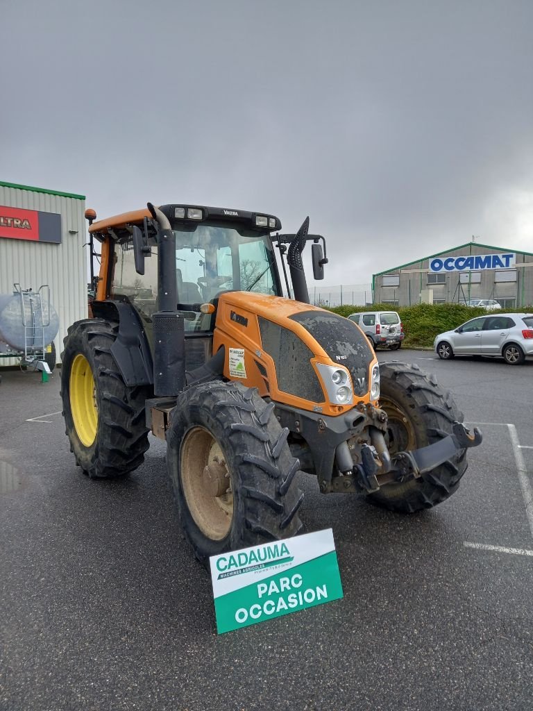 Traktor типа Valtra N103, Gebrauchtmaschine в Calmont (Фотография 2)