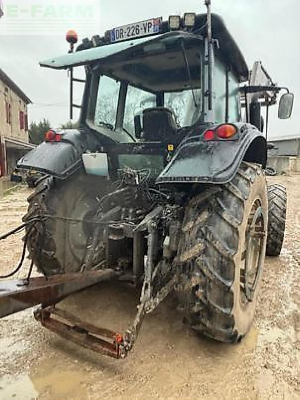 Traktor du type Valtra n103h5, Gebrauchtmaschine en MONFERRAN (Photo 7)