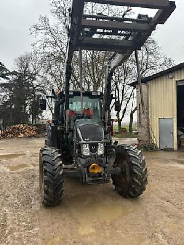 Traktor del tipo Valtra N103H5, Gebrauchtmaschine en Revel (Imagen 5)