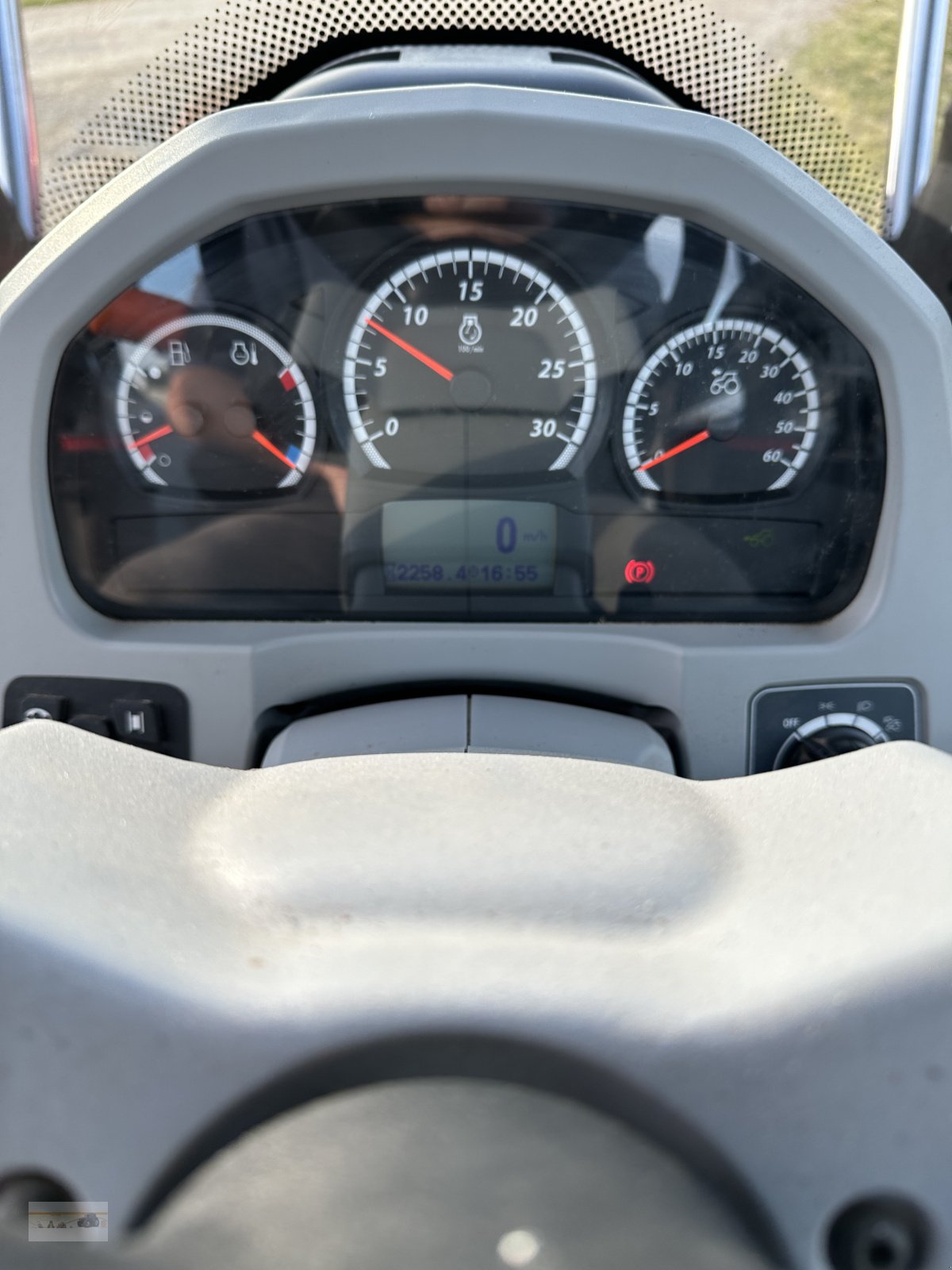 Traktor des Typs Valtra N104 H, Gebrauchtmaschine in Neumarkt St. Veit (Bild 2)