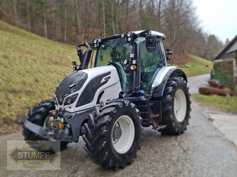 Traktor типа Valtra N104 HiTech, Gebrauchtmaschine в Grafenstein