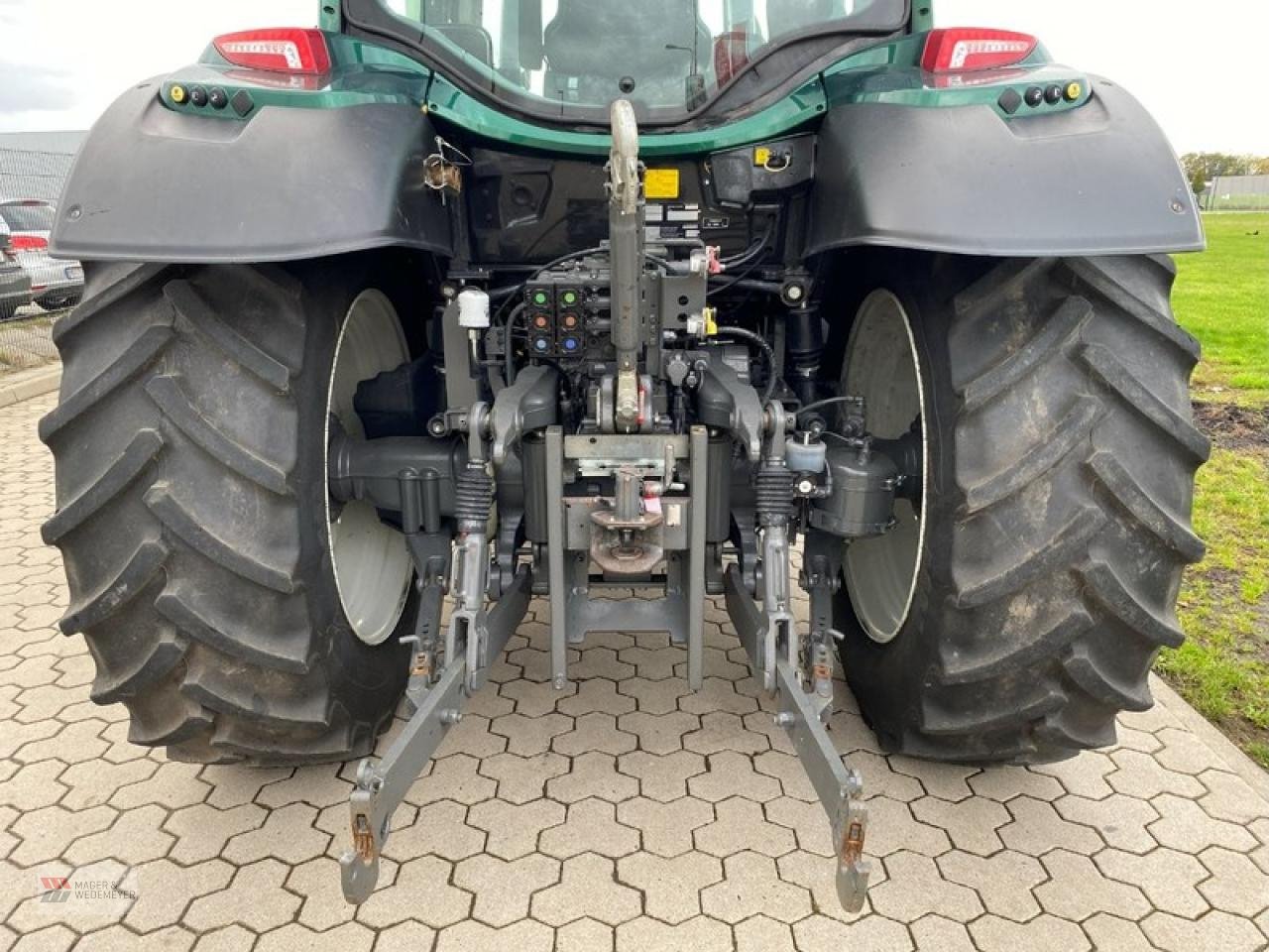 Traktor of the type Valtra N104 MIT ALÖ FRONTLADER, Gebrauchtmaschine in Oyten (Picture 6)