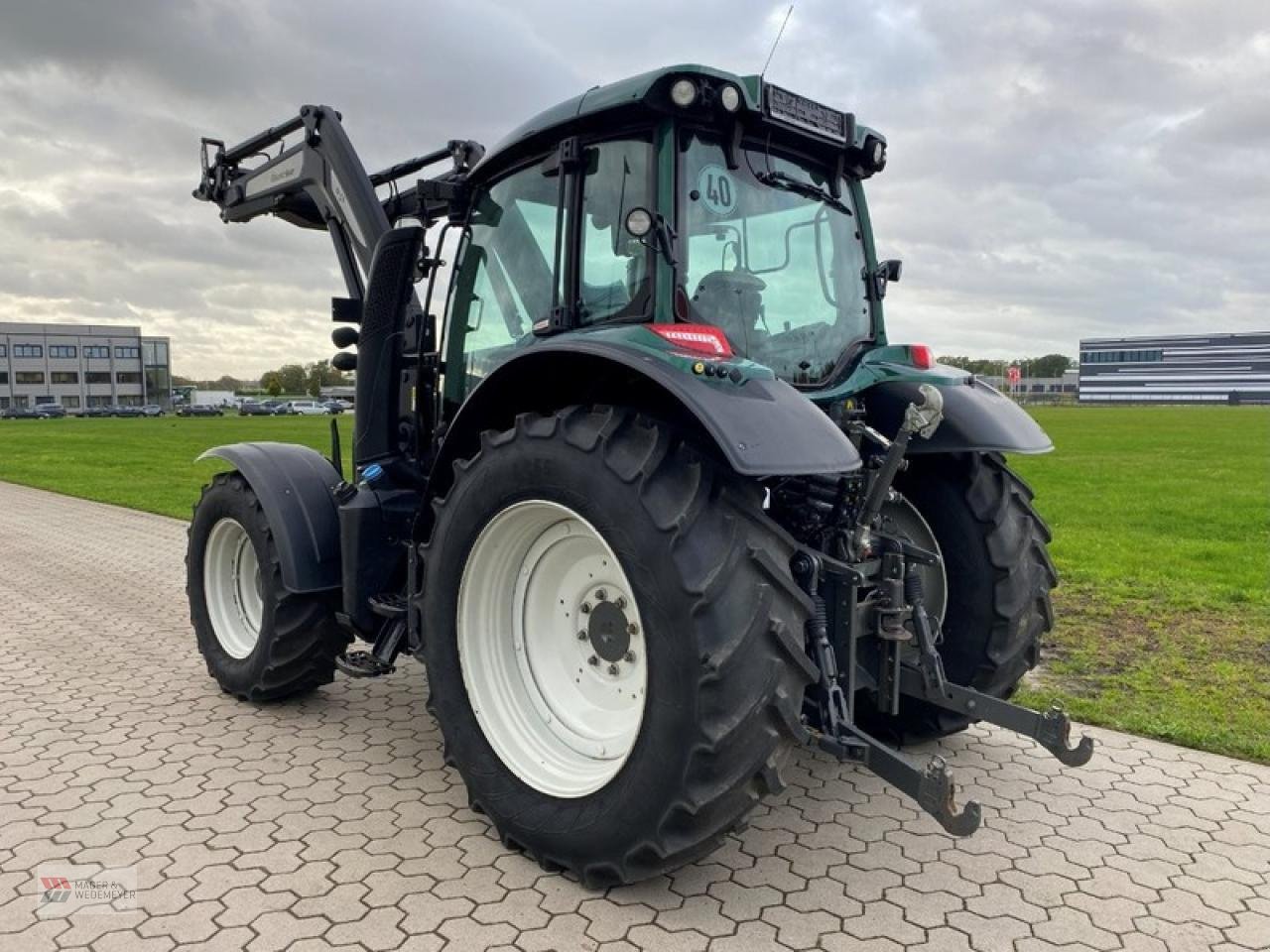Traktor of the type Valtra N104 MIT ALÖ FRONTLADER, Gebrauchtmaschine in Oyten (Picture 7)