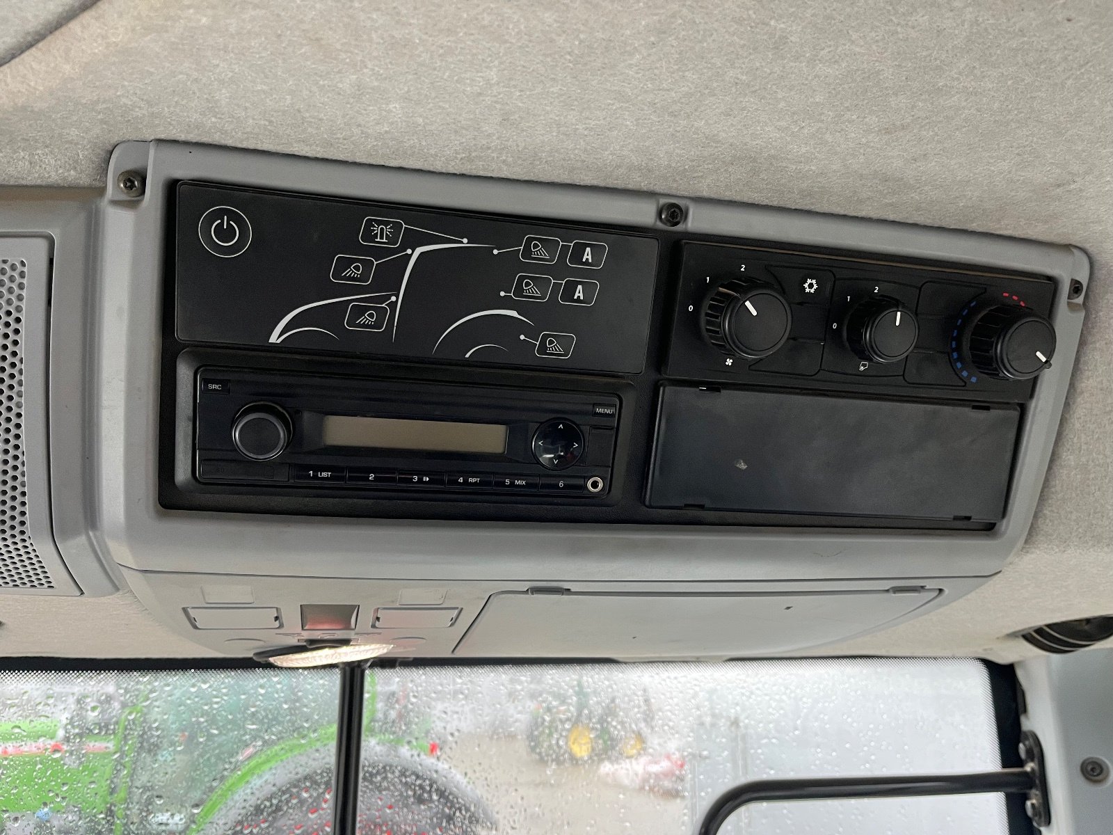 Traktor типа Valtra N104, Gebrauchtmaschine в Pfullendorf (Фотография 12)