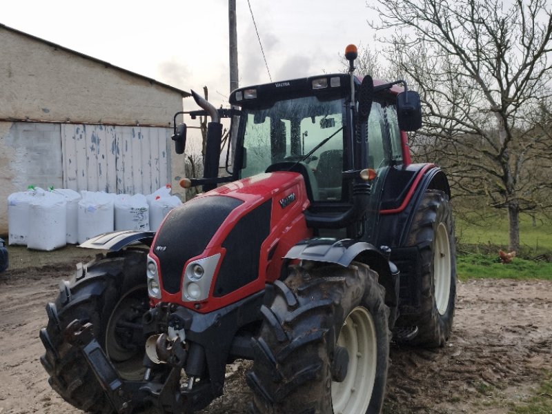 Traktor типа Valtra N113H5, Gebrauchtmaschine в LABASTIDE MURAT