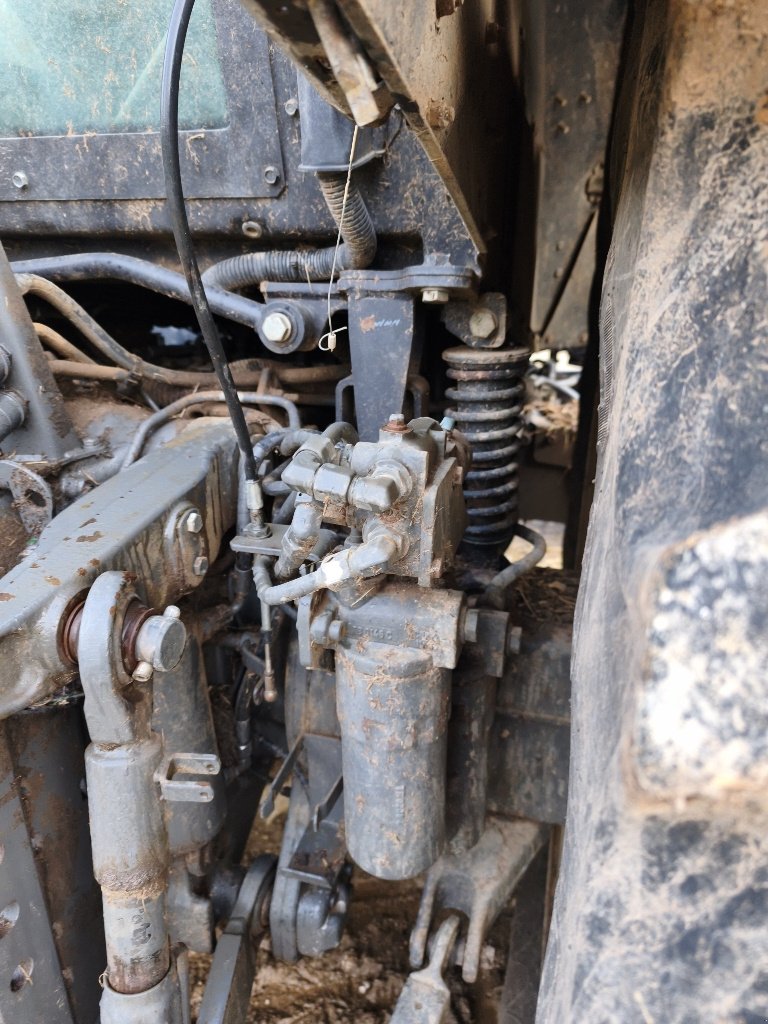 Traktor a típus Valtra N113H5, Gebrauchtmaschine ekkor: LABASTIDE MURAT (Kép 9)