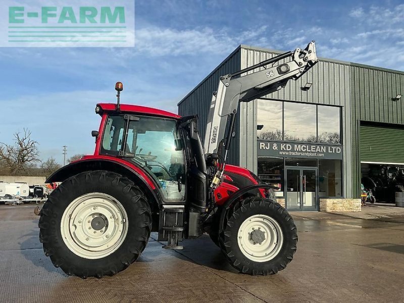 Traktor of the type Valtra n114 hi tech tractor (st25634), Gebrauchtmaschine in SHAFTESBURY