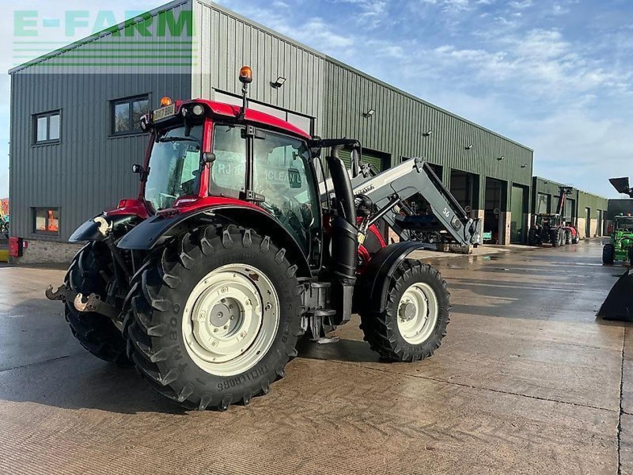 Traktor of the type Valtra n114 hi tech tractor (st25634), Gebrauchtmaschine in SHAFTESBURY (Picture 9)