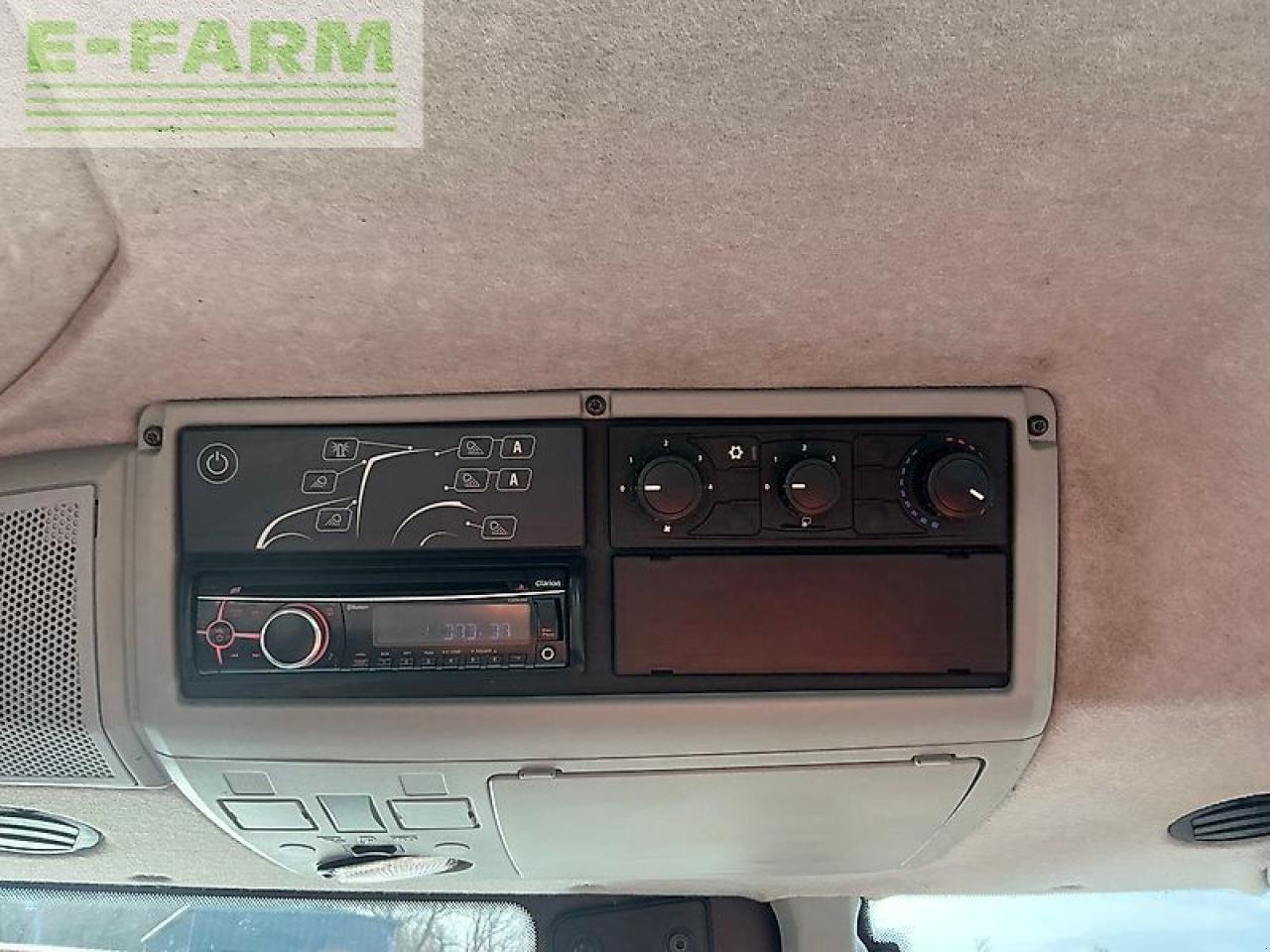 Traktor of the type Valtra n114 hi tech tractor (st25634), Gebrauchtmaschine in SHAFTESBURY (Picture 25)