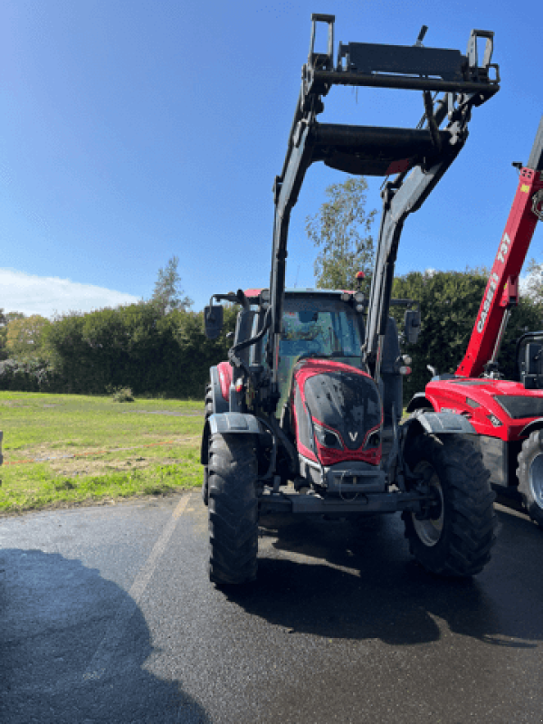 Traktor typu Valtra N114, Gebrauchtmaschine v HERIC (Obrázek 2)