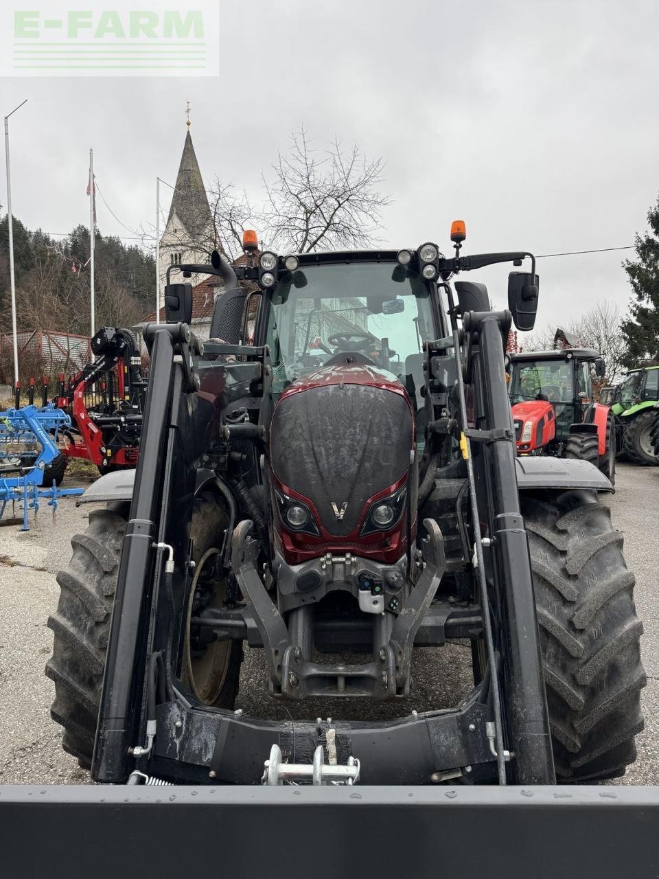 Traktor du type Valtra n114e hitech HiTech, Gebrauchtmaschine en RUDEN (Photo 3)