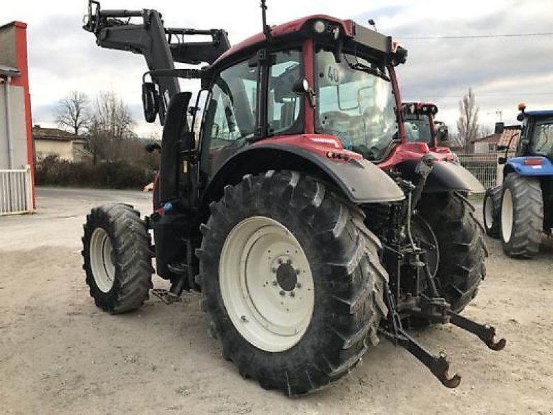 Traktor des Typs Valtra N114EH5, Gebrauchtmaschine in Revel (Bild 3)