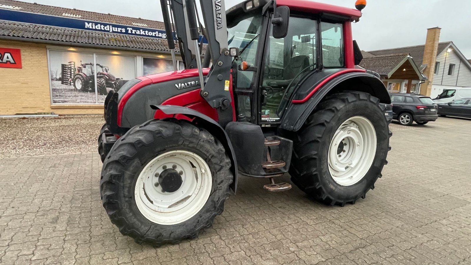 Traktor типа Valtra N121 Advance, Gebrauchtmaschine в Nimtofte (Фотография 11)