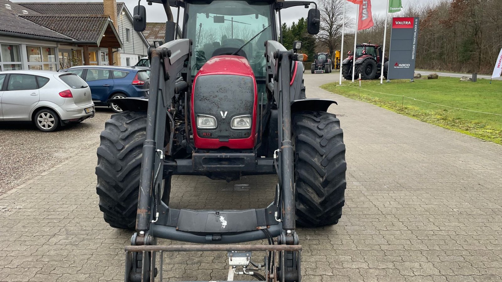 Traktor типа Valtra N121 Advance, Gebrauchtmaschine в Nimtofte (Фотография 4)
