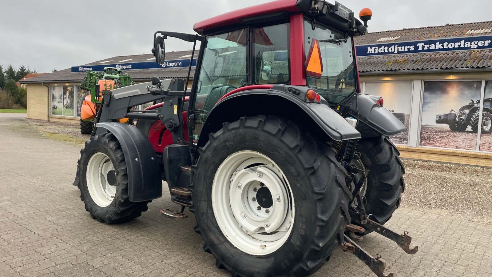 Traktor типа Valtra N121 Advance, Gebrauchtmaschine в Nimtofte (Фотография 10)