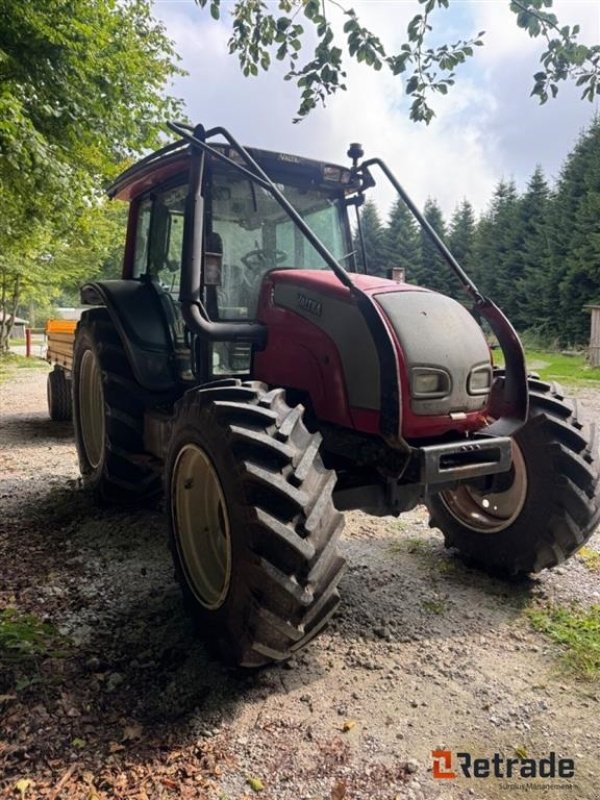Traktor типа Valtra N121, Gebrauchtmaschine в Rødovre (Фотография 2)