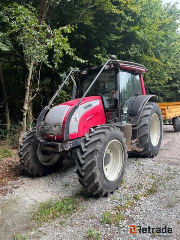 Traktor типа Valtra N121, Gebrauchtmaschine в Rødovre (Фотография 1)