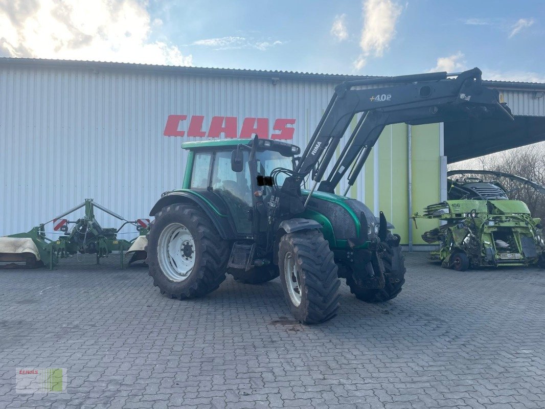 Traktor Türe ait Valtra N121, Gebrauchtmaschine içinde Schenefeld (resim 2)