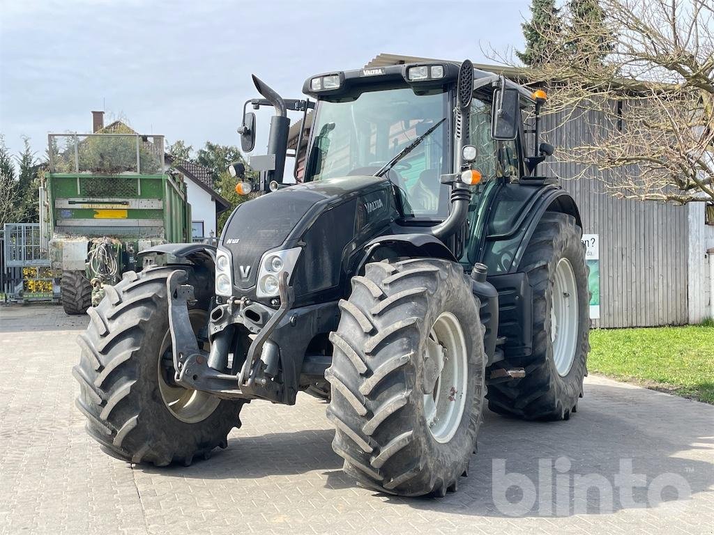 Traktor van het type Valtra N123 H3, Gebrauchtmaschine in Düsseldorf (Foto 1)