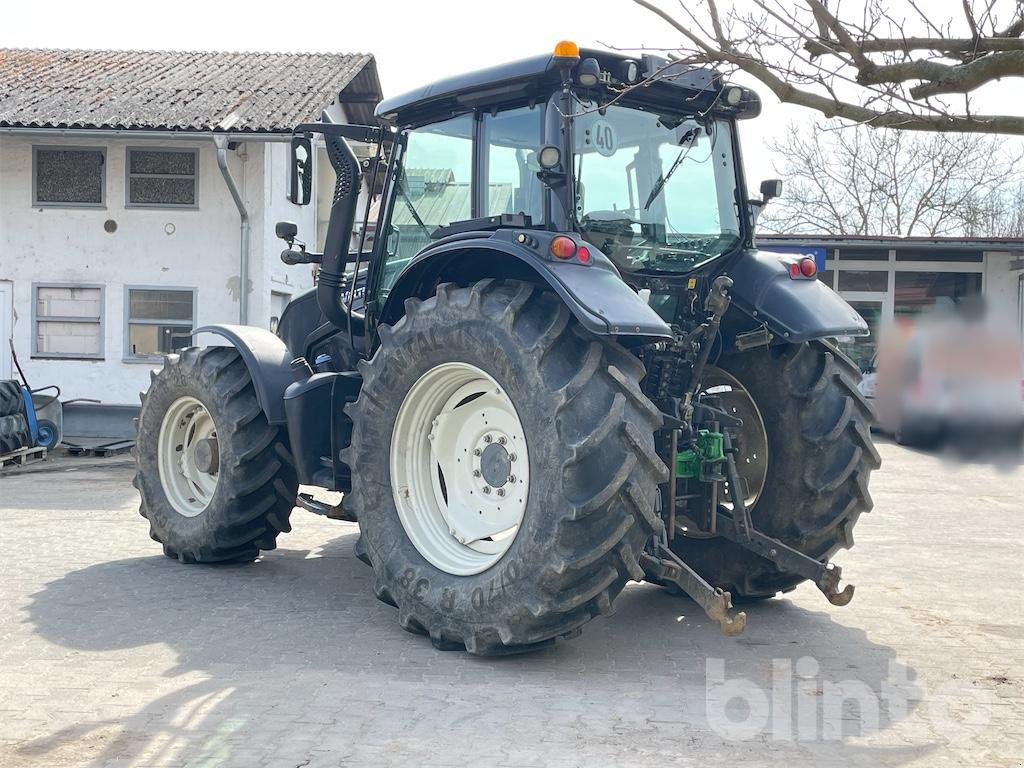 Traktor van het type Valtra N123 H3, Gebrauchtmaschine in Düsseldorf (Foto 4)