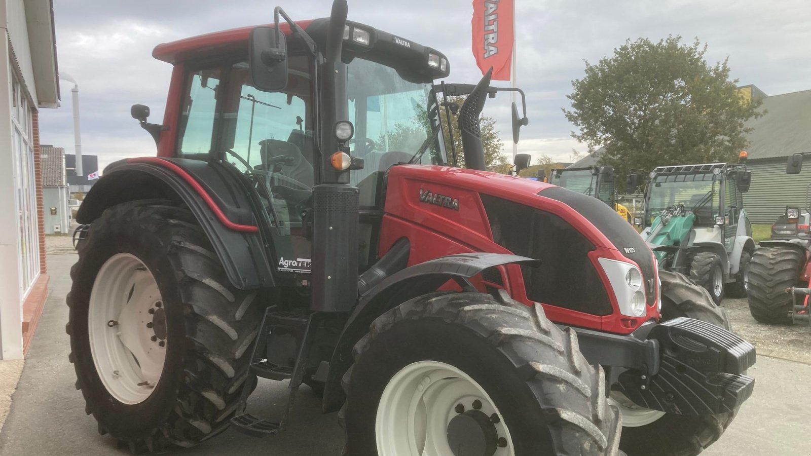 Traktor типа Valtra N123 H5, Gebrauchtmaschine в Hobro (Фотография 7)