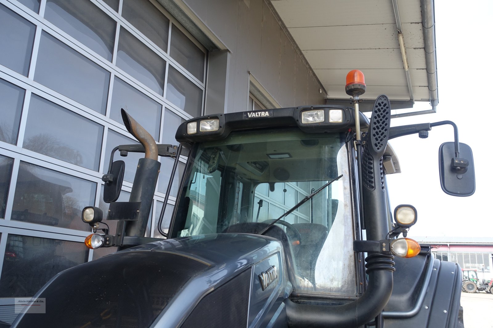 Traktor of the type Valtra N123 HiTech, Gebrauchtmaschine in Tapfheim (Picture 2)