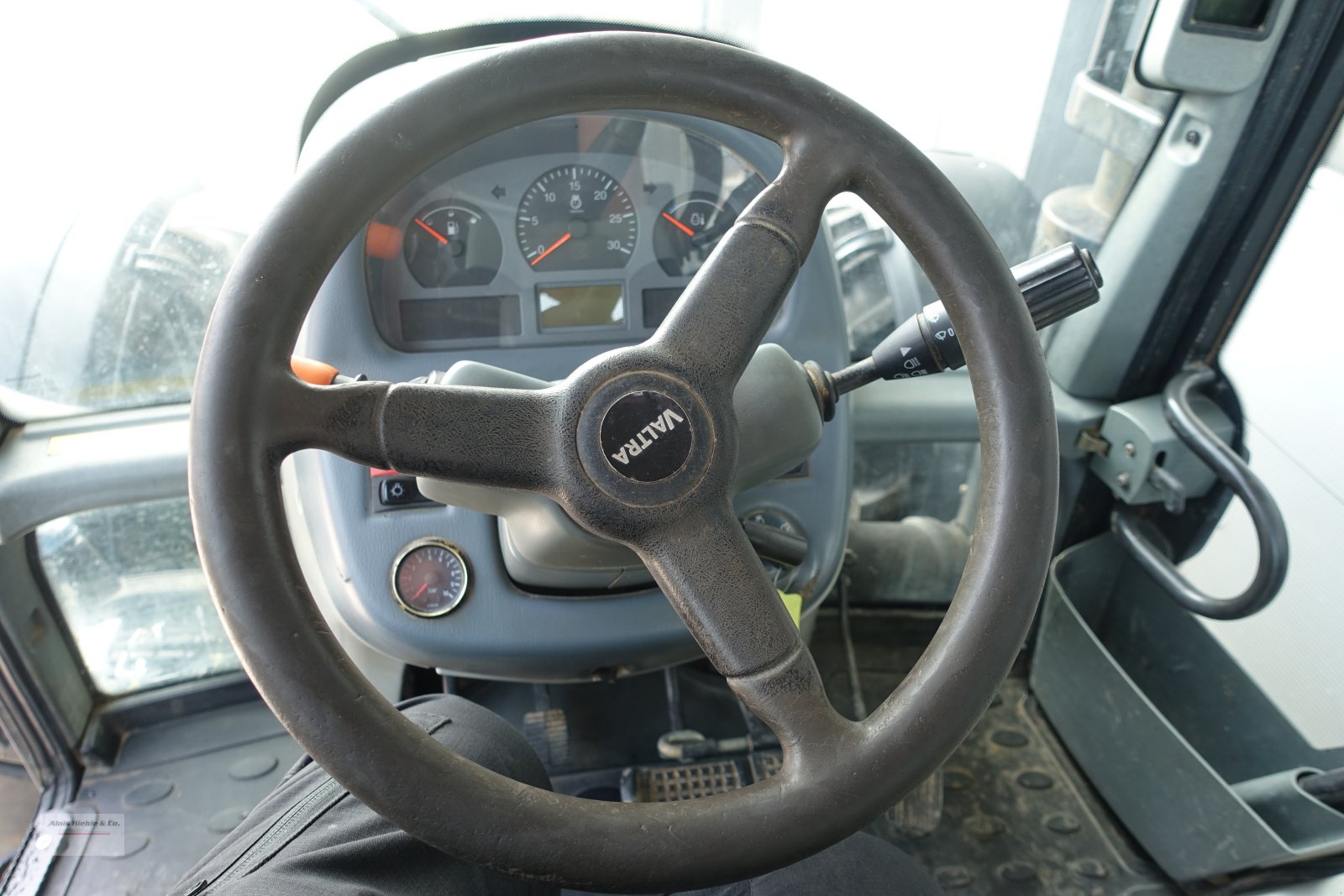 Traktor of the type Valtra N123 HiTech, Gebrauchtmaschine in Tapfheim (Picture 7)