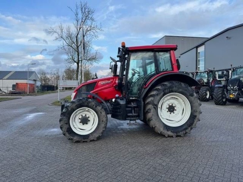 Traktor van het type Valtra N123 Hitech5, Gebrauchtmaschine in Marknesse (Foto 1)