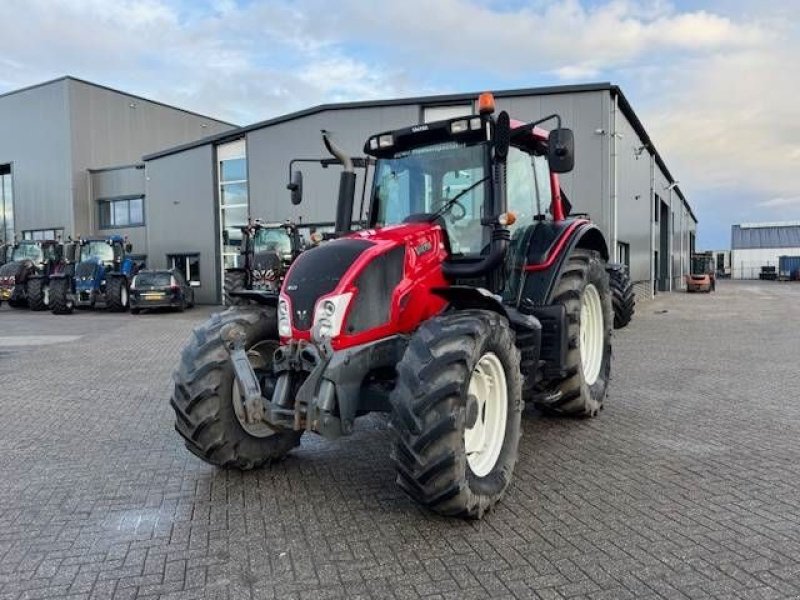 Traktor van het type Valtra N123 Hitech5, Gebrauchtmaschine in Marknesse (Foto 5)