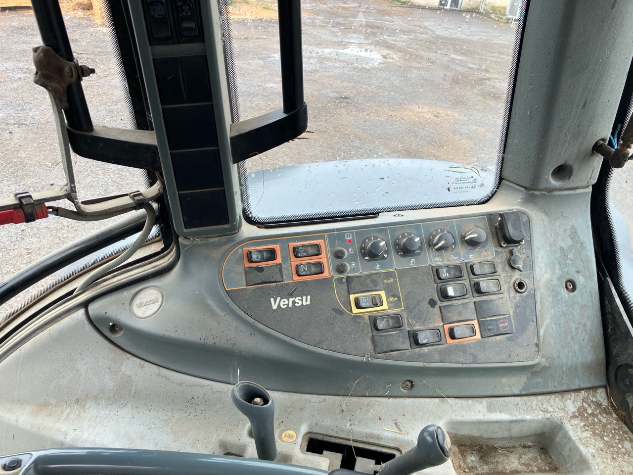 Traktor tip Valtra N123, Gebrauchtmaschine in MORLHON LE HAUT (Poză 11)