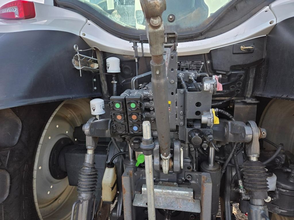 Traktor typu Valtra N124 Hitech H5, Gebrauchtmaschine v ATHIS (Obrázek 4)