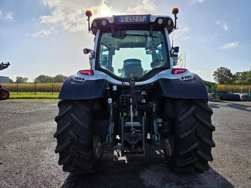 Traktor typu Valtra N124 Hitech H5, Gebrauchtmaschine v ATHIS (Obrázek 3)