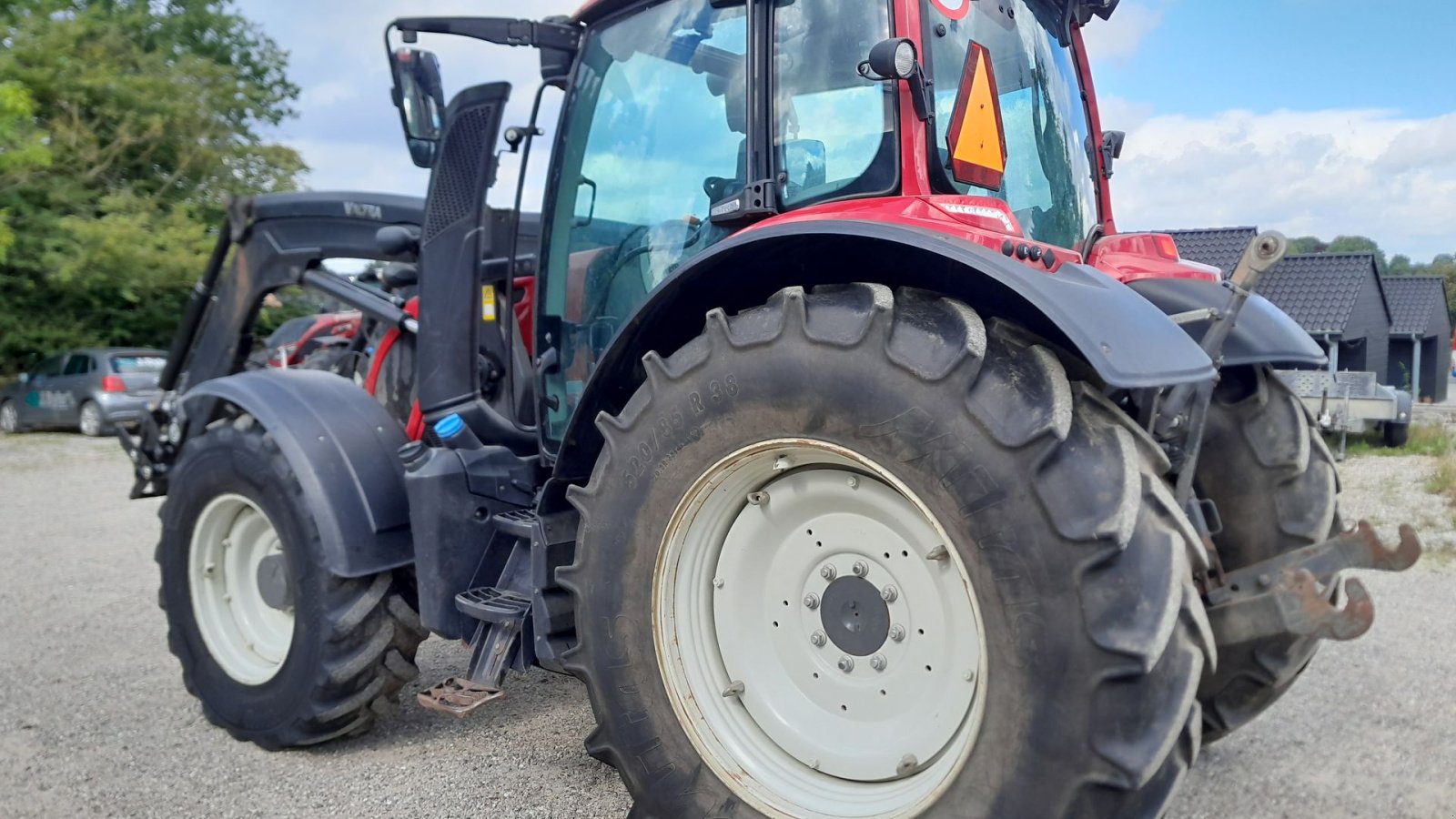 Traktor des Typs Valtra N124H5, Gebrauchtmaschine in Gudbjerg (Bild 2)