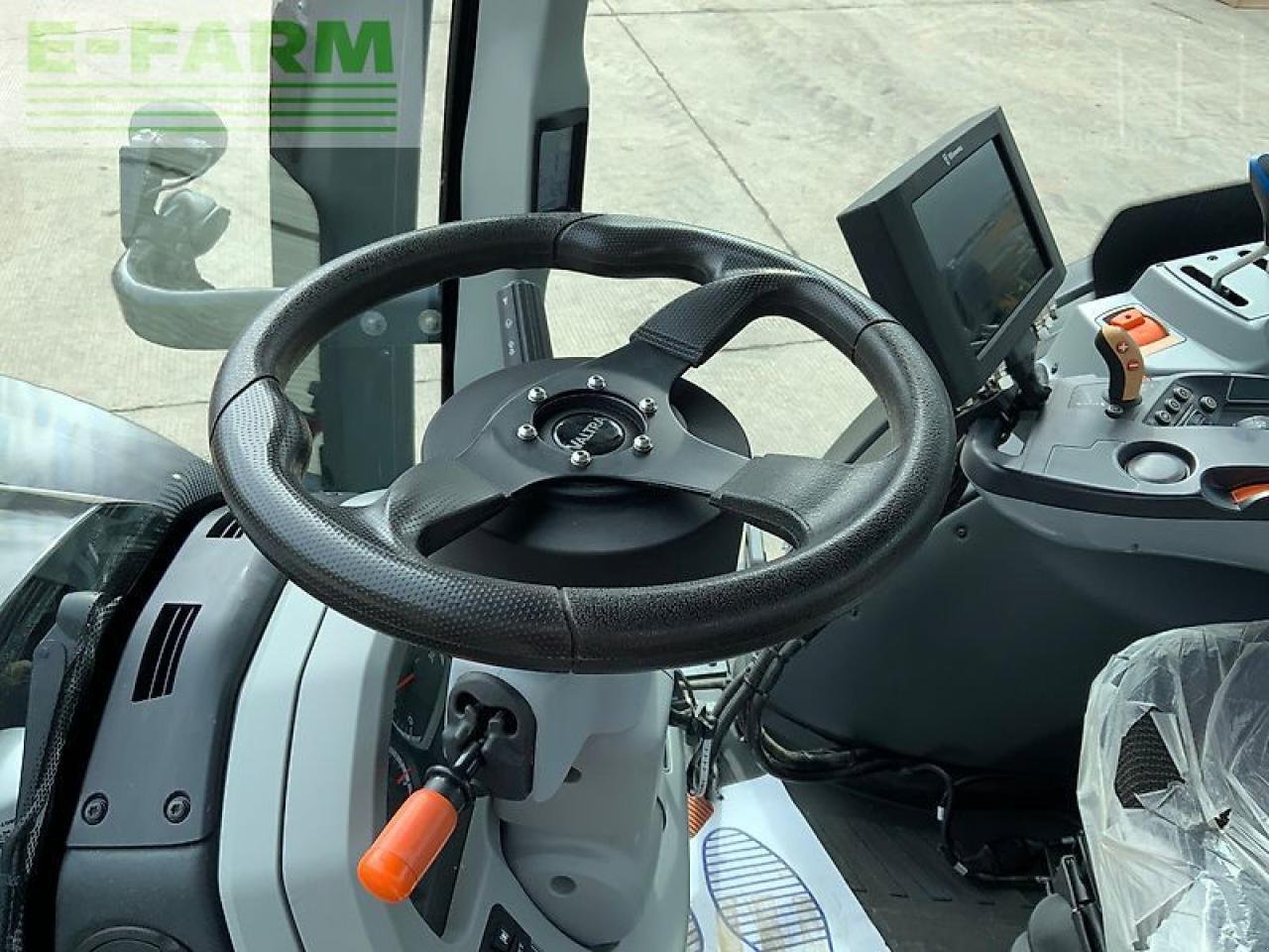 Traktor Türe ait Valtra n134 active tractor (st26110), Gebrauchtmaschine içinde SHAFTESBURY (resim 20)