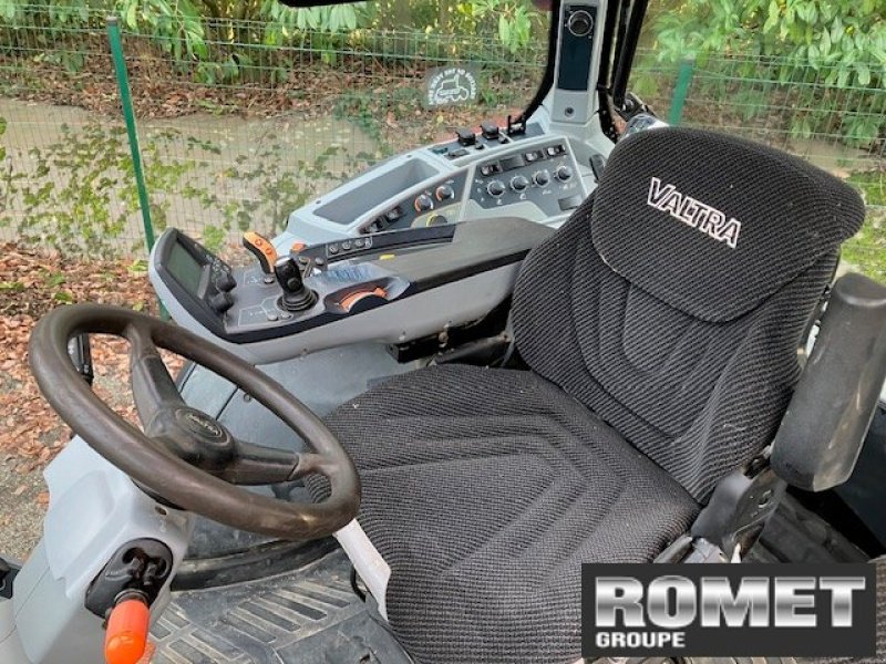 Traktor типа Valtra N134 D, Gebrauchtmaschine в Gennes sur glaize (Фотография 3)