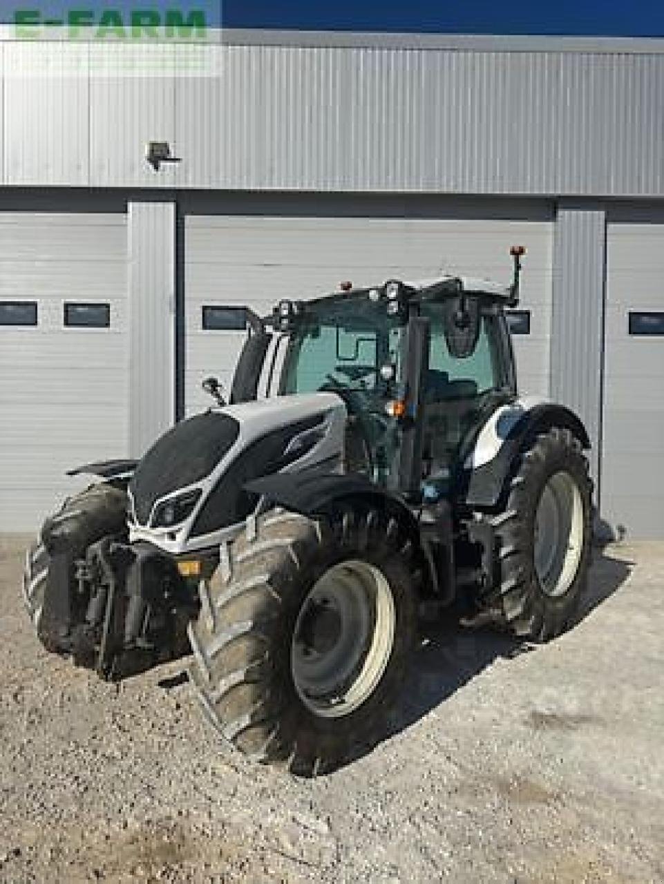 Traktor типа Valtra n134 h5, Gebrauchtmaschine в MONFERRAN (Фотография 1)