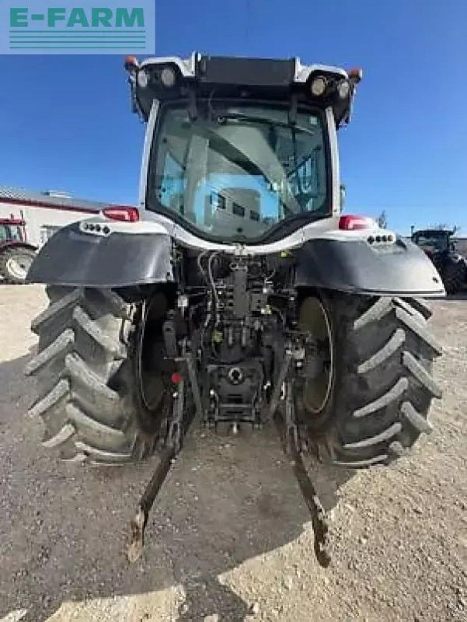 Traktor du type Valtra n134 h5, Gebrauchtmaschine en MONFERRAN (Photo 5)