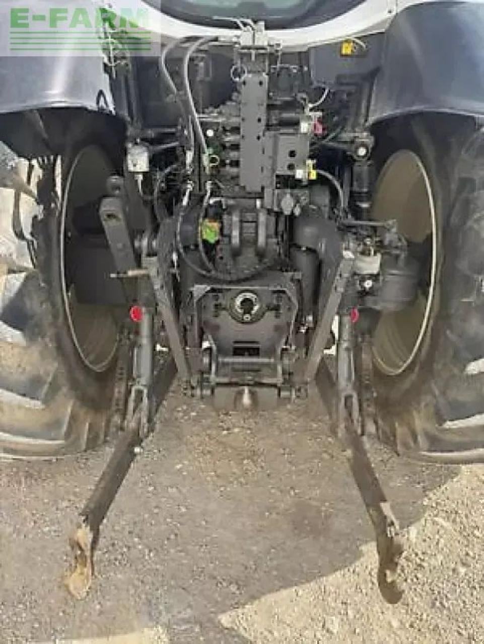 Traktor du type Valtra n134 h5, Gebrauchtmaschine en MONFERRAN (Photo 7)