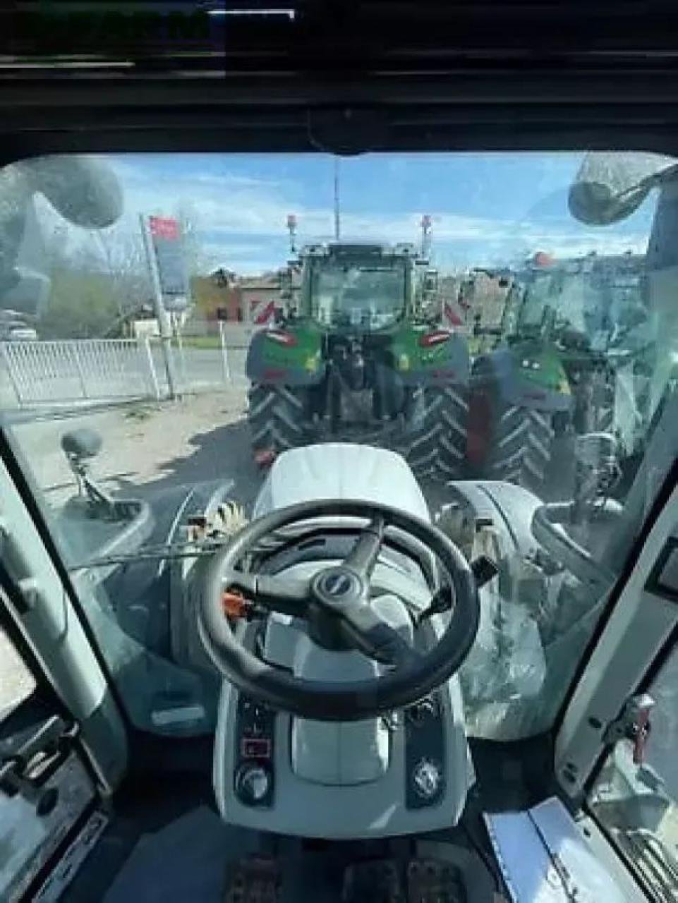 Traktor du type Valtra n134 h5, Gebrauchtmaschine en MONFERRAN (Photo 10)