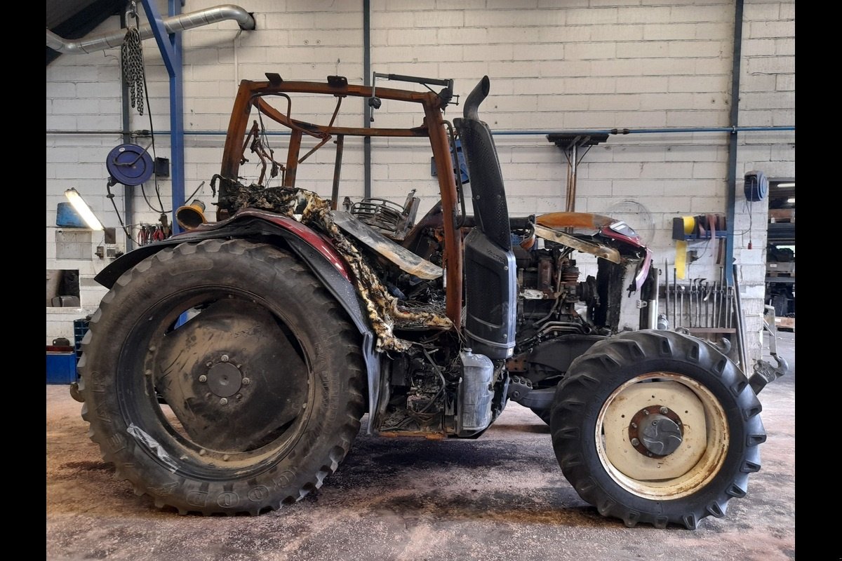 Traktor типа Valtra N134, Gebrauchtmaschine в Viborg (Фотография 3)