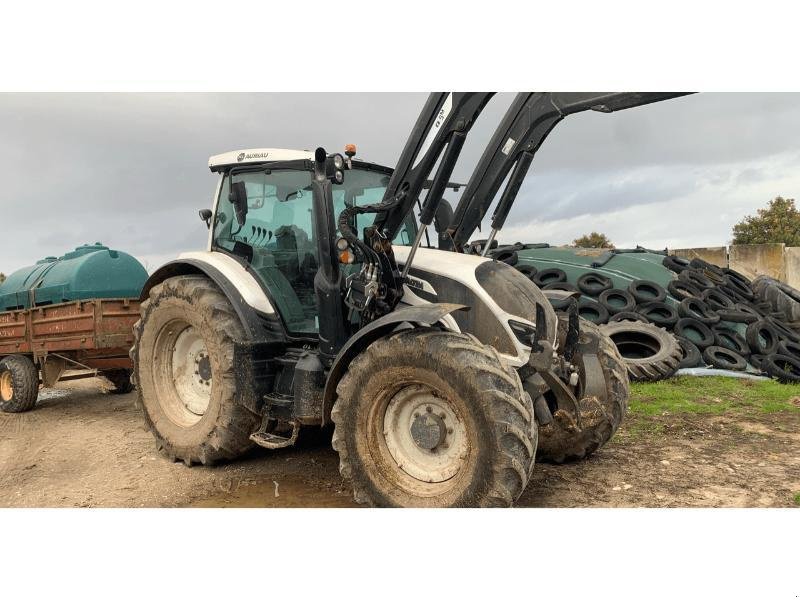 Traktor типа Valtra N134, Gebrauchtmaschine в SAINT GENEST D'AMBIERE (Фотография 2)