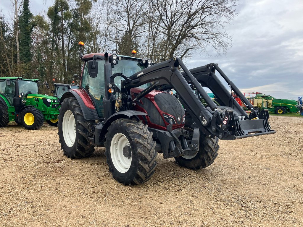 Traktor des Typs Valtra N134, Gebrauchtmaschine in VIRECOURT (Bild 1)