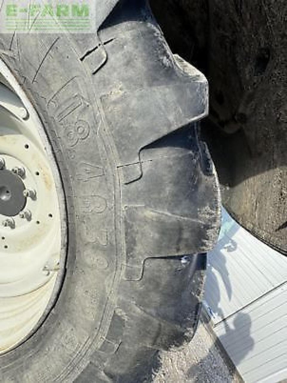 Traktor du type Valtra n134a, Gebrauchtmaschine en MONFERRAN (Photo 5)