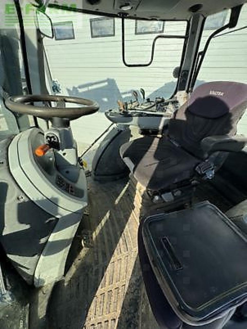 Traktor typu Valtra n134a, Gebrauchtmaschine v MONFERRAN (Obrázek 6)