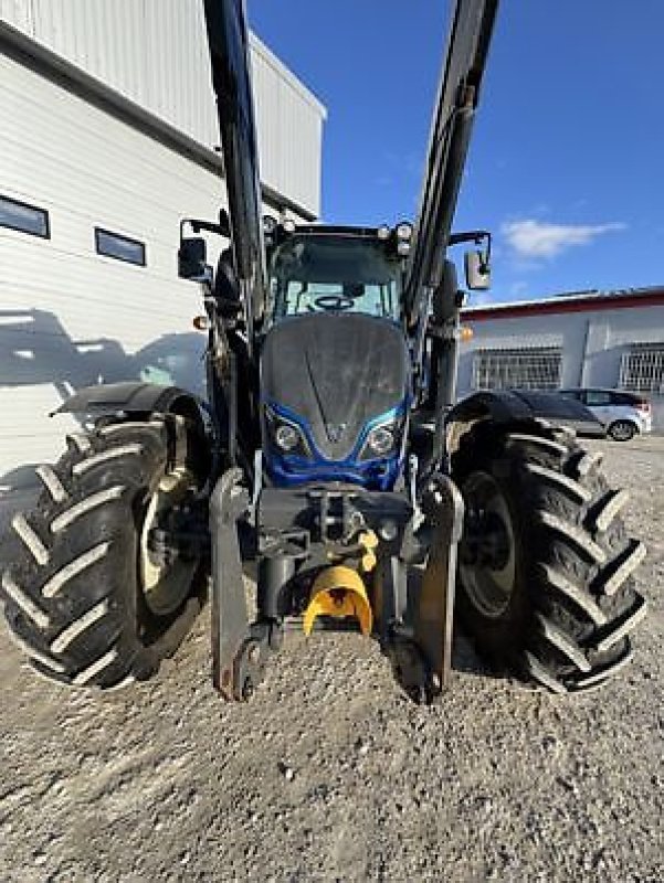 Traktor des Typs Valtra N134A, Gebrauchtmaschine in Revel (Bild 2)