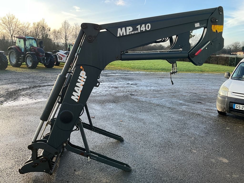 Traktor vrste Valtra N134A, Gebrauchtmaschine v Combourg (Slika 5)